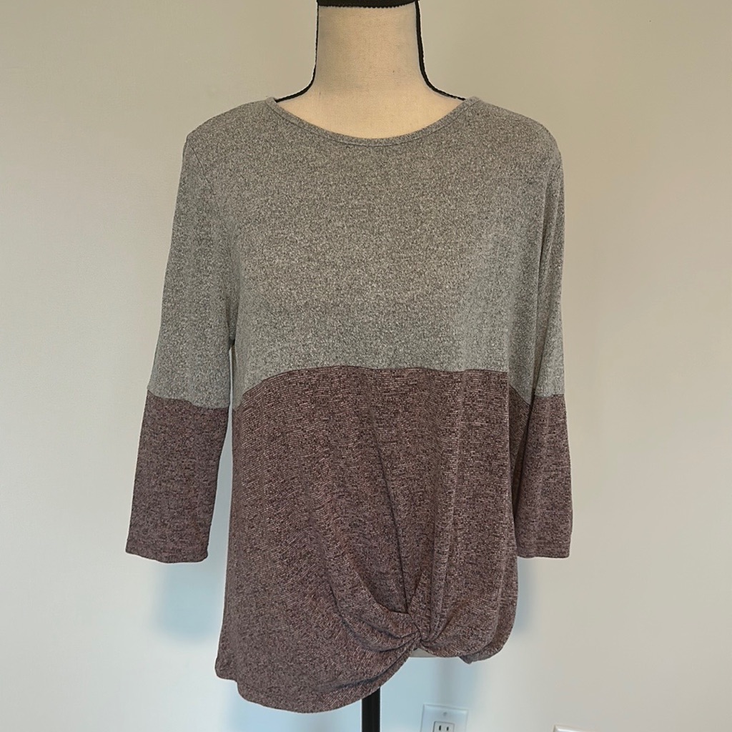 Pink Clover 3/4 Sleeve Top Size Small